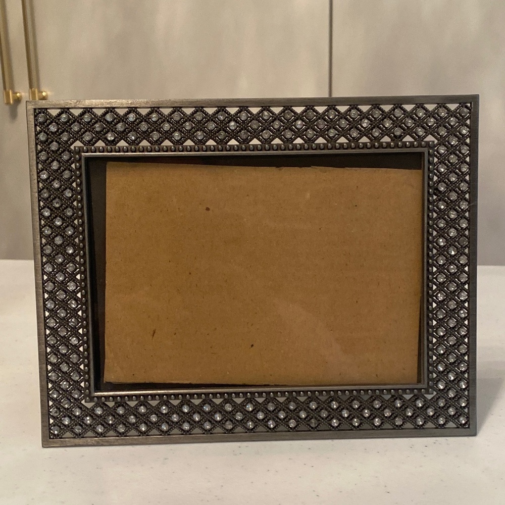 Michael’s - Gunmetal Picture Frame with Latticework & Crystal Details - Picture 5 of 9